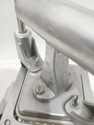 commercial vegetable and fruit cutter with grid blades for equal slices - stainless steel (MODEL: QTJ-J002) image 4