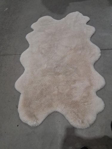 MON CHATEAU FAUX FUR QUAD IRREGULARLY SHAPED AREA RUG - 3.5FT X 6FT - beige (STYLE: 1420081) image 2