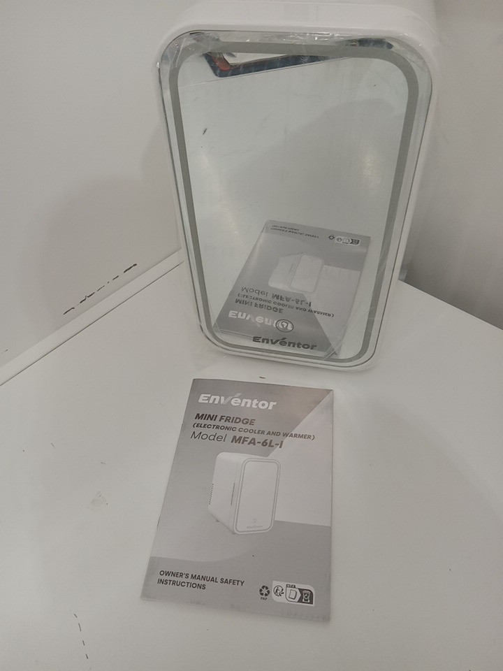 enventor portable mini fridge with dimmable touch control LED mirror & light with dual cooling/warming modes - DC/AC- 6L (8 cans) - white (model: MFA-6L-I) image 11