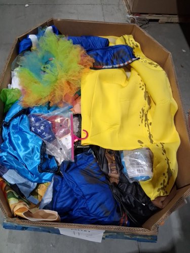 assorted MIXED item Halloween costume MYSTERY PALLET - VARIOUS costumes - aprox 150+ (PALLET #2) image 3