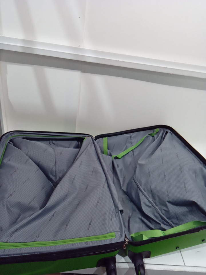 Swissgear Signature collection hardside luggage - 28" - Lime green image 7