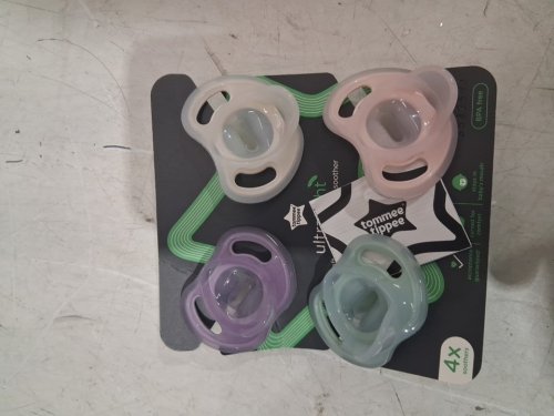 4pk Tommee Tippee Ultra-light Stayput Pacifier - 0 to 6m - multicolor image 3