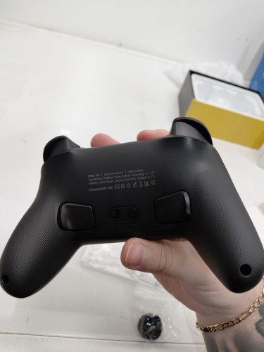 EasySMX Multiplatform Wireless Gaming Controller WITH RGB (MODEL: S10) image 3
