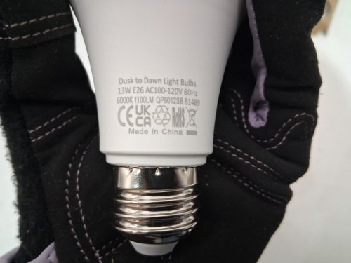 4pk MikeWin Dusk to Dawn LED Light Bulbs Outdoor Sensor - 6000K / 1100LM - Cool white (model:‎QP6012SB) image 4
