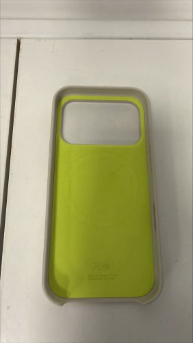 Beats case with MagSafe & Camera control FOR iPhone 17 Pro - Stone (model: A3507) image 4