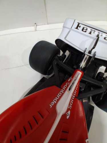 Maisto Tech RC F1 Ferrari SF-23 remote control vehicle - 1:25 - red (model:82357) image 6