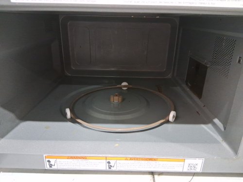 PANASONIC "THE GENIUS" FAMILY SIZE CYCLONIC INVERTER MICROWAVE OVEN - 1.6 CU.FT/1200W - BLACK/SIlver (MODEL: NN-ST75LB) image 4