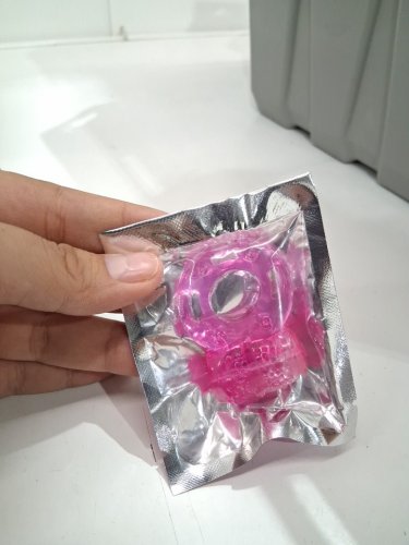 VIBRATING STRETCHY SILICONE COCK RING - PINK image 3