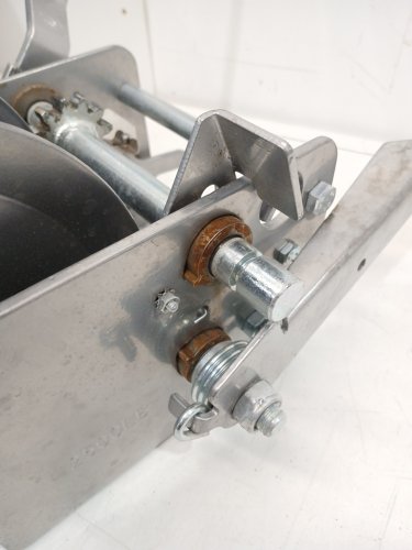 Marine Boating Winch - 2500lbs cap - Silver image 4