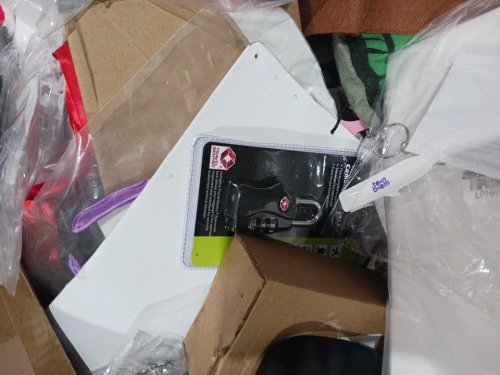 assorted MIXED item MYSTERY PALLET - VARIOUS PRODUCTS - aprox 300+ - (pallet #36) image 10