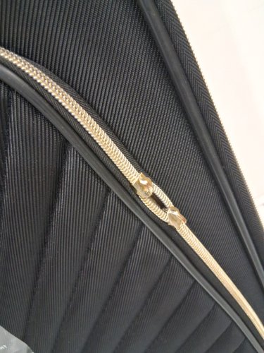 Kenneth Cole Reaction Women's Chelsea Chevron Quilted Softside Expandable 8-Wheel Spinner Checked Suitcase - 28" - BLACK/GOLD - (MODEL: 5717395) image 5