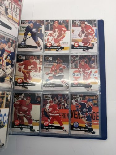 550 APPROX ASSSTD NHL PRO SET 1990 HOCKEY CARDS image 15