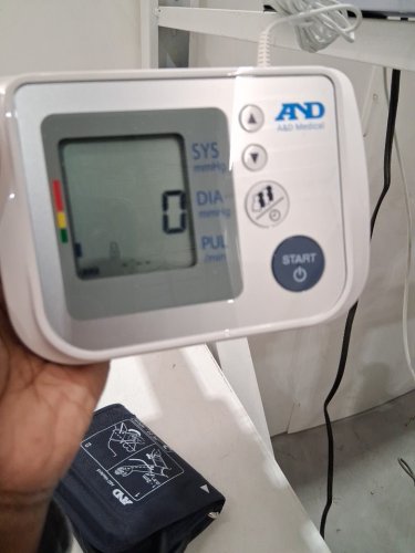 A&D MEDICAL LIFESOURCE BLOOD PRESSURE MONITOR - LARGE - blue/white - (model:ua-767fam) image 4