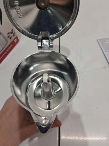Bialetti Stovetop Espresso Pot makes 3 4.3oz cups of espresso - Silver image 4