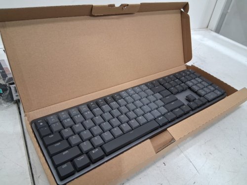 Logitech MX Mechanical Wireless bluetooth Illuminated Keyboard - QUIET TACTILE Switches, Backlit Keys, USB-C rechargeable, for macOS, Windows, Linux, iOS, Android - graphite (model: ‎920-010547) image 2