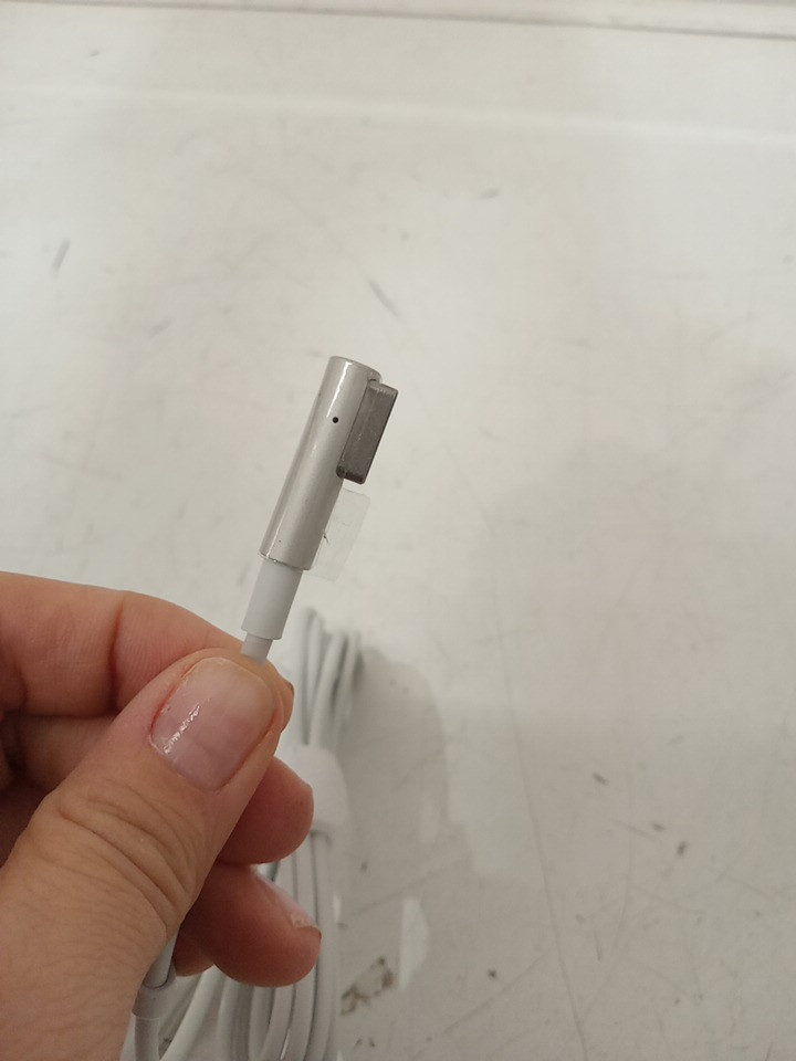 Mac Book Pro Charger 85W L-Tip Power Adapter for 13/15/17" MACBOOK - 6.6FT - WHITE (MODEL:PA-85W) image 4