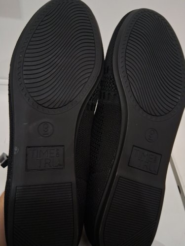 WOMEN'S TIME AND TRU MEMORY FOAM CASUAL SLIP-ON FLAT SHOES -SIZE 9 - BLACK image 3