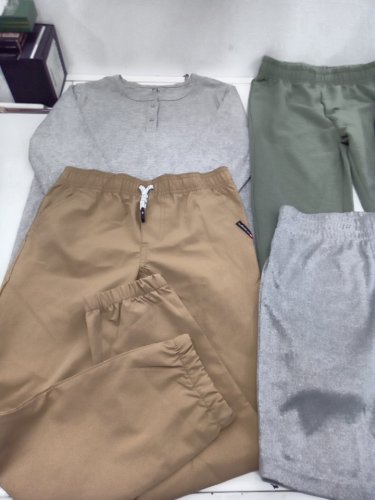 6 ASSORTED BOY'S CLOTHES - SIZES 6-8 - ASSORTED BRANDS image 3