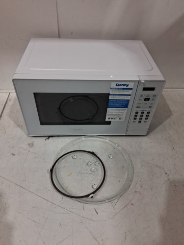 Danby Countertop Microwave with 10 Power Levels, 6 Auto-Cook Presets, Express Cook + 30 Sec, Auto Defrost & Child Lock, 0.9 Cu. Ft. 900Watts, White (MODEL: DBMW0921BWW) image 2