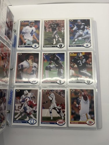 750 APPROX ASSSTD 1991 UPPER DECK NFL FOOTBALL CARDS image 9