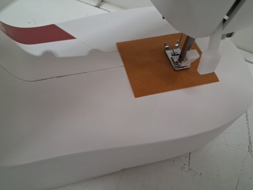 SINGER Sewing Machine with 23 Built-In Stitches - White (MODEL: MX231) image 9