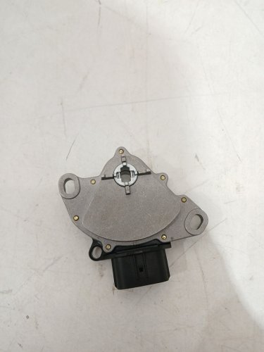 NEUTRAL SAFETY switch for vehicles - unknown compatibility image 3