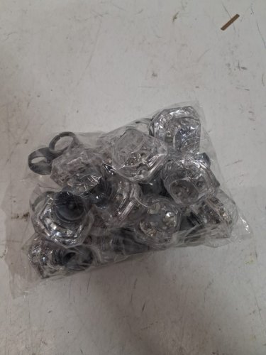 16pc led flashing diamond party rings image 4