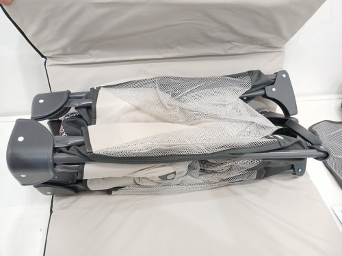 GRACO Foldable PACK N PLAY PLAY YARD - grey/black (MODEL: 2084226) image 4