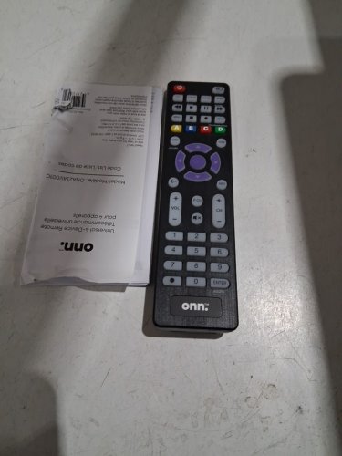 ONN. 4-DEVICE UNIVERSAL REMOTE CONTROL - COMPATIBLE WITH ALL MAJOR BRANDS - BLACK image 3