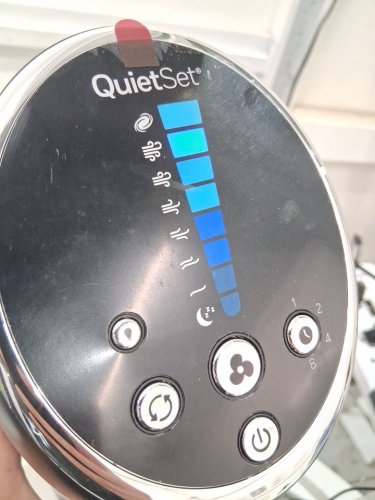 HONEYWELL QUIETSET WHOLE ROOM 40" TOWER FAN WITH OSCILLATION AND REMOTE CONTROL, SLIM PROFILE - BLACK (MODEL: HYF290BC) image 4