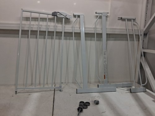 REGALO EASY STEP SAFETY GATE - 29"- 38.5" - WHITE (MODEL: 1160-DS) image 3