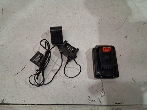 BLACK+DECKER 20V MAX* 2.5ah Rechargeable Battery with charger - black/orange - (model: LBXR2520) image 4