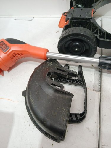 BLACK+DECKER 3-IN-1CORDLESS  STRING TRIMMER, EDGER, and LAWN MOWER with 2 batteries, and charger - 6.5 AMP - ORANGE/BLACK (MODEL : MTC220/lst220) image 5