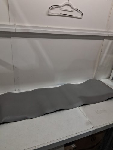 ANTI-fatigue non-slip pvc kitchen mat - 24" x 60" - grey (model: 2096330) image 3