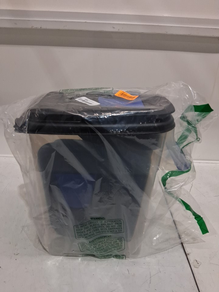 BROIL KING WOOD PELLET STORAGE BIN WITH HANDLE - 20lb Capacity - Clear/Black (MODEL: 66900) image 2