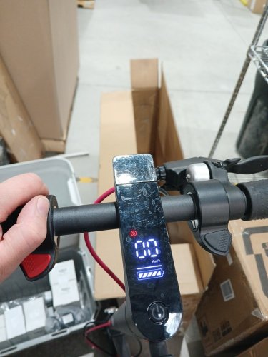 Hiboy S2 Pro Electric Scooter WITH 500W Motor 40Km Range - 220lb max capacity - black/grey (model: s2 pro) image 3
