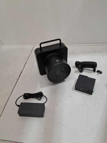 NEEWER Q4 outdoor strobe flash with lithium battery image 4