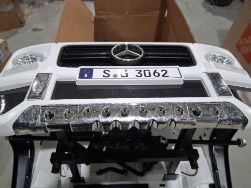 COSTWAY KIDS RIDE ON MERCEDES BENZ WITH RC REMOTE CONTROL AND TRUNK - 12V - WHITE (MODEL:TY328021wh) image 8