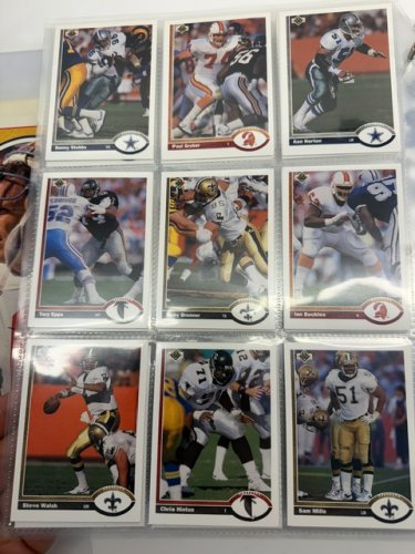 750 APPROX ASSSTD 1991 UPPER DECK NFL FOOTBALL CARDS image 18
