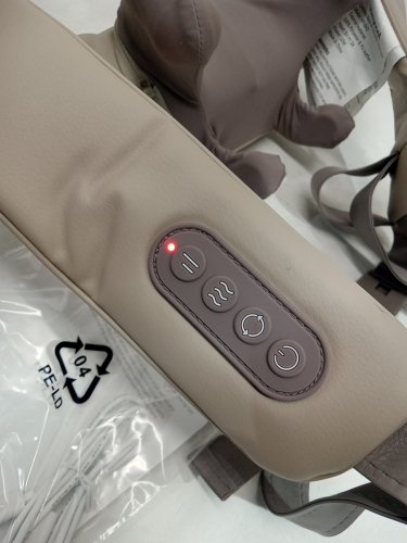 Heycool Cordless Neck Massager with Heat for Neck and Shoulder - Light Khaki - (model:hy-6h2) image 4