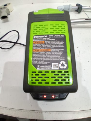 GREENWORKS LITHIUM ION CORDLESS STRING LAWN TRIMMER - 40V - 13" PATH - GREEN (MODEL: STF305) image 5