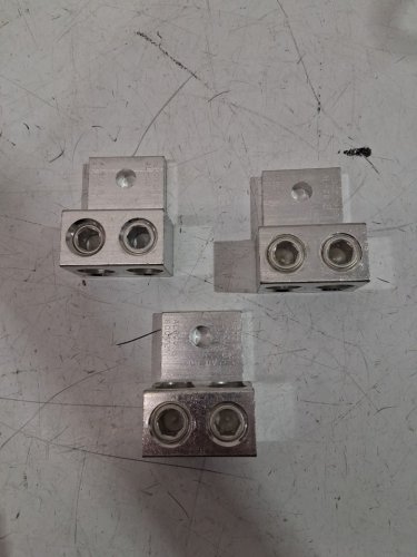 3pk Ilsco Aluminum Tin plated 2 gauge Conductor Lug - 5" x 5" x 2" - 1 1/2 Stud hole - silver (model: ‎AU-600) image 4
