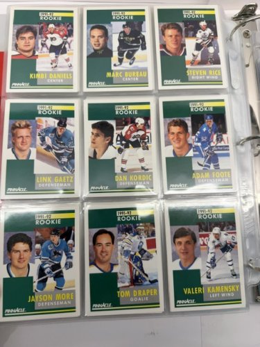 400+ APPROX ASSSTD PINNACLE 1991 HOCKEY NHL CARDS image 16