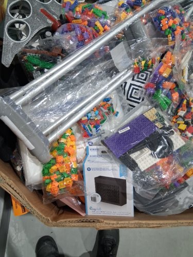 assorted MIXED item MYSTERY PALLET - VARIOUS PRODUCTS - aprox 300+ - (pallet #38) image 7
