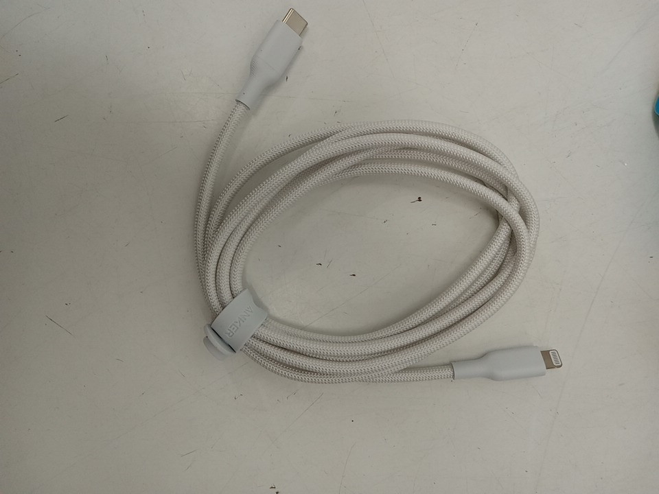 Anker Durable Bio-Braided USB-C to Lightning Fast Charging Cable - 6ft - White (Model: A80B6) image 4