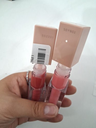 2pc maybelline lip gloss with hyaluronic acid - 5.4ml each - 014 heat / 021 gummy bear image 3