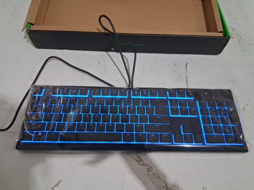 razer ornata v3 x gaming keyboard with low profile keys & silent membrane switches & wrist rest - black / multicoloured (model : RZ03-04470200-R3U1) image 3