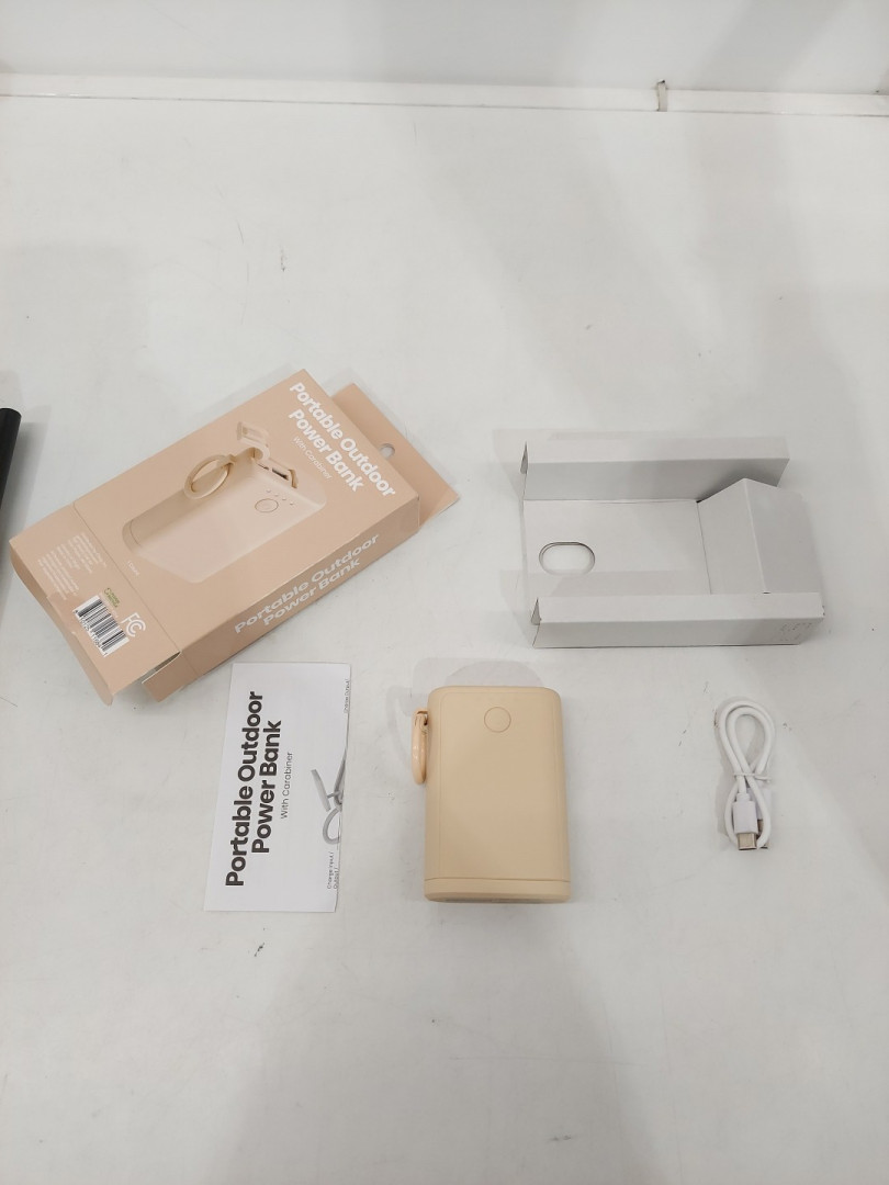 gems portable outdoor 12w power bank with carabiner - usb & usb-c output, 6000mah - BIEGE image 3