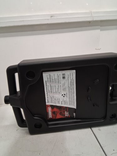 Chapin low profile oil container with leak-proof gasket - fits most ATVS/lawnmowers/motorcycles/low clearance vehicles - 23.25" x 14.5" x 4.6" - 11.4L - black (model: 78005) image 4