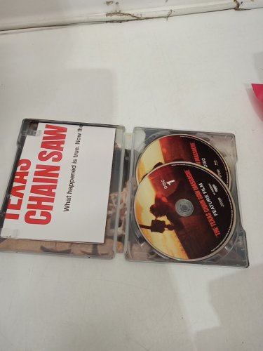 Texas Chainsaw Massacre (1974) 4K Ultra HD Steelbook with Poster and Bonus Content image 3